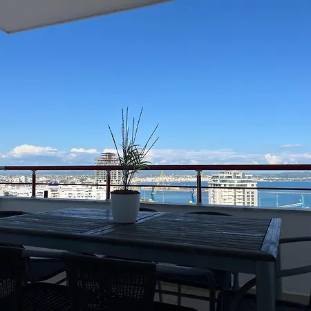 Azure Appartamento Durrës